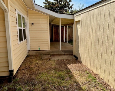 534 Prairie Dell Street - Photo Thumbnail 16