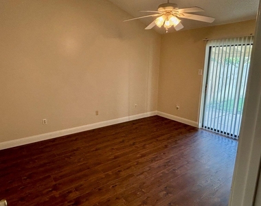 534 Prairie Dell Street - Photo Thumbnail 12