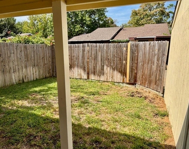 534 Prairie Dell Street - Photo Thumbnail 14