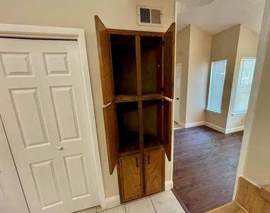 534 Prairie Dell Street - Photo Thumbnail 8