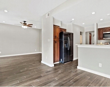 5100 Verde Valley Lane - Photo Thumbnail 3