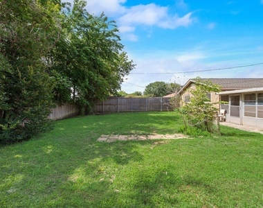6536 Wakefield Road - Photo Thumbnail 18