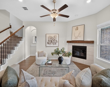 1352 Lake Grove Drive - Photo Thumbnail 18