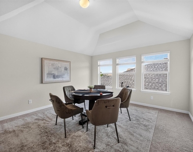 1352 Lake Grove Drive - Photo Thumbnail 27