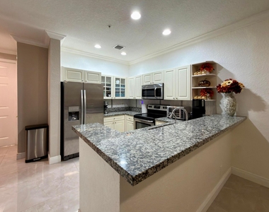 1431 Nw 36th Way - Photo Thumbnail 5