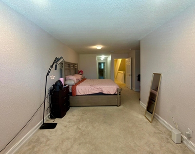 1431 Nw 36th Way - Photo Thumbnail 14