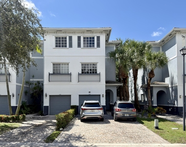 1431 Nw 36th Way - Photo Thumbnail 27