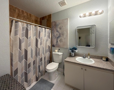 1431 Nw 36th Way - Photo Thumbnail 24