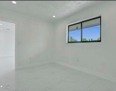 6546 Sw 21st Street - Photo Thumbnail 6