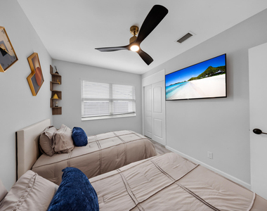 700 Ne 16th Court - Photo Thumbnail 47