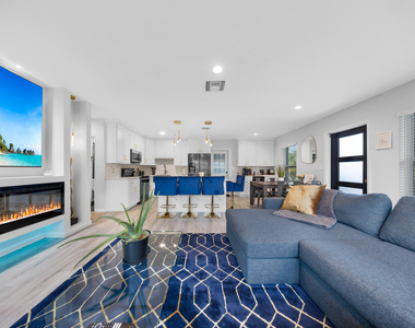 700 Ne 16th Court - Photo Thumbnail 8