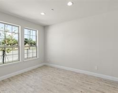 6084 Bursey Road - Photo Thumbnail 22