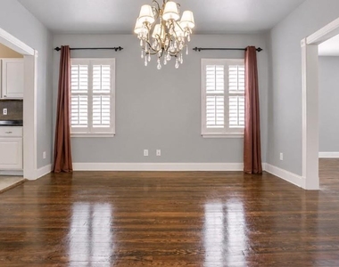 5818 Richmond Avenue - Photo Thumbnail 4