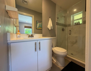 7610 S Olive Avenue - Photo Thumbnail 25
