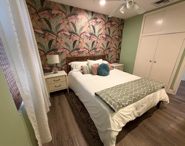 7610 S Olive Avenue - Photo Thumbnail 21