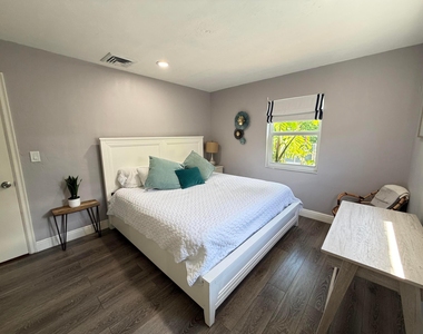 7610 S Olive Avenue - Photo Thumbnail 18