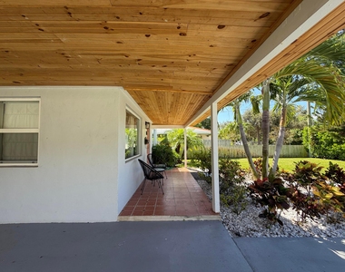 7610 S Olive Avenue - Photo Thumbnail 5