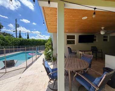 7610 S Olive Avenue - Photo Thumbnail 27