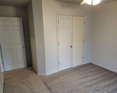 326 N Scullin Avenue - Photo Thumbnail 12