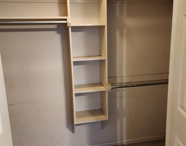 326 N Scullin Avenue - Photo Thumbnail 15