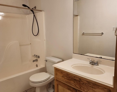 326 N Scullin Avenue - Photo Thumbnail 14