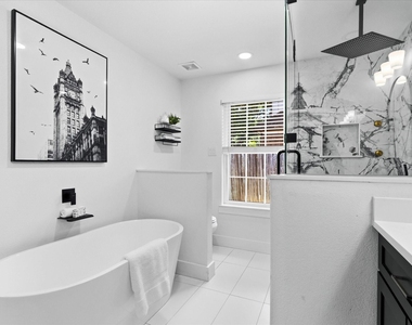 1220 Oxford Lane - Photo Thumbnail 23