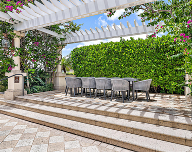 701 S Olive Avenue - Photo Thumbnail 16