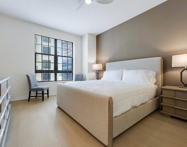 701 S Olive Avenue - Photo Thumbnail 7
