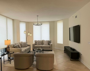701 S Olive Avenue - Photo Thumbnail 17