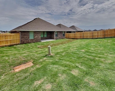 9024 Nw 127th Terrace - Photo Thumbnail 17