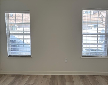 1334 Stoney Creek Lane - Photo Thumbnail 10
