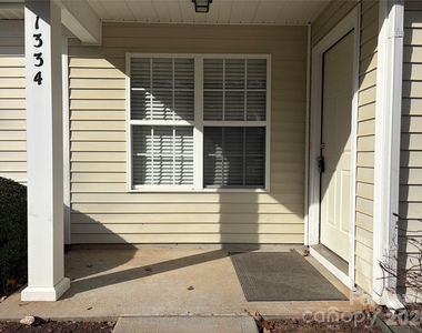 1334 Stoney Creek Lane - Photo Thumbnail 2