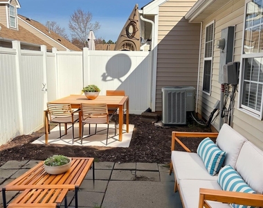 1334 Stoney Creek Lane - Photo Thumbnail 21