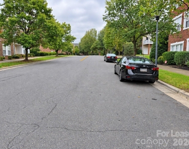 2005 Cambridge Beltway Drive - Photo Thumbnail 17