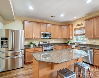1467 Olive Hill Avenue Nw - Photo Thumbnail 9