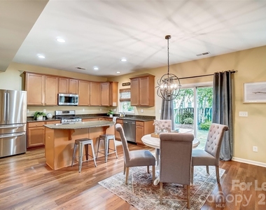 1467 Olive Hill Avenue Nw - Photo Thumbnail 7
