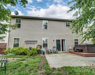 1467 Olive Hill Avenue Nw - Photo Thumbnail 41