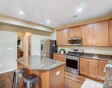 1467 Olive Hill Avenue Nw - Photo Thumbnail 10