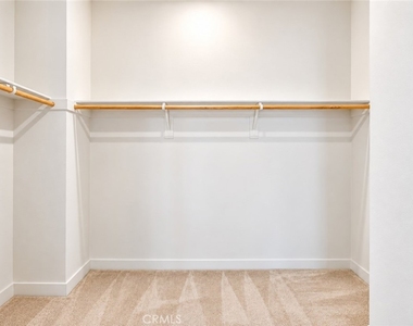 2700 E Chaucer Street - Photo Thumbnail 14