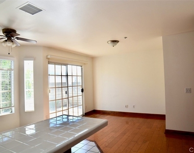 748 W Naomi Avenue - Photo Thumbnail 7