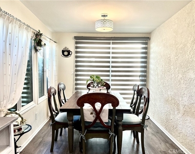 2219 Dublin Lane - Photo Thumbnail 5