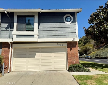 2219 Dublin Lane - Photo Thumbnail 21