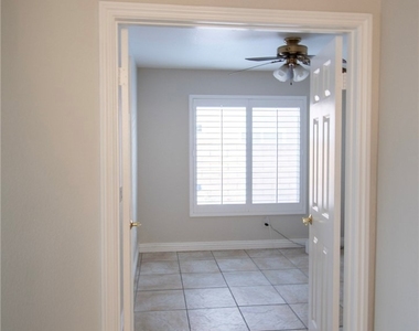 13585 Joshua Lane - Photo Thumbnail 7