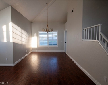 13585 Joshua Lane - Photo Thumbnail 3
