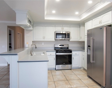13585 Joshua Lane - Photo Thumbnail 4