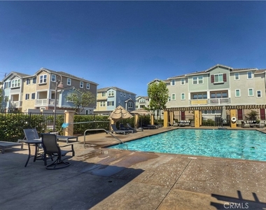 4333 Canyon Coral Lane - Photo Thumbnail 26