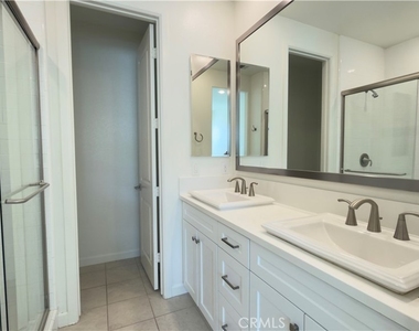 4333 Canyon Coral Lane - Photo Thumbnail 17