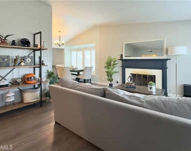 27838 Dexter Drive - Photo Thumbnail 5