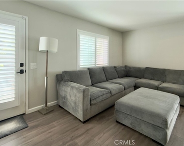 27838 Dexter Drive - Photo Thumbnail 13