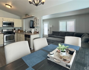 27838 Dexter Drive - Photo Thumbnail 8